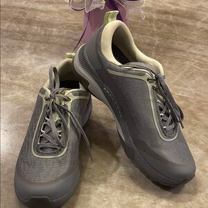 Dansko Gray Athletic Sneakers      Waterproof size 37